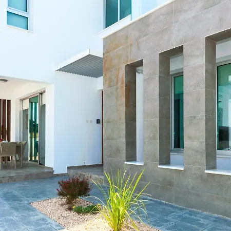 Kpalaa10 Villa *